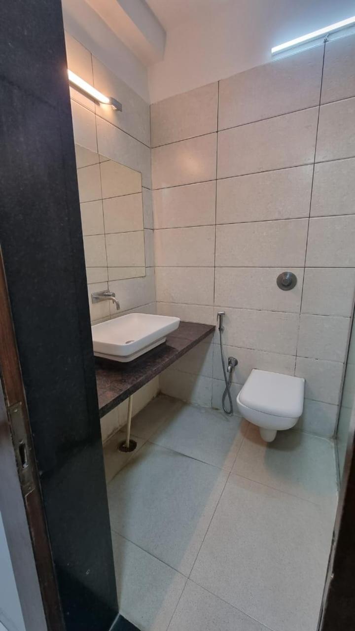 Hotel Raviraj, Chhatrapati Sambhaji Nagar アウランガーバード エクステリア 写真