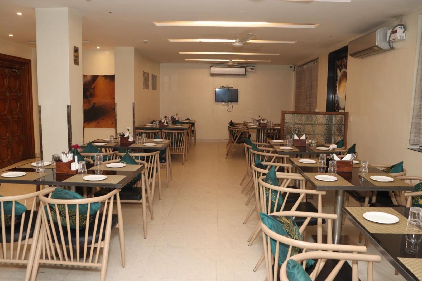 Hotel Raviraj, Chhatrapati Sambhaji Nagar アウランガーバード エクステリア 写真